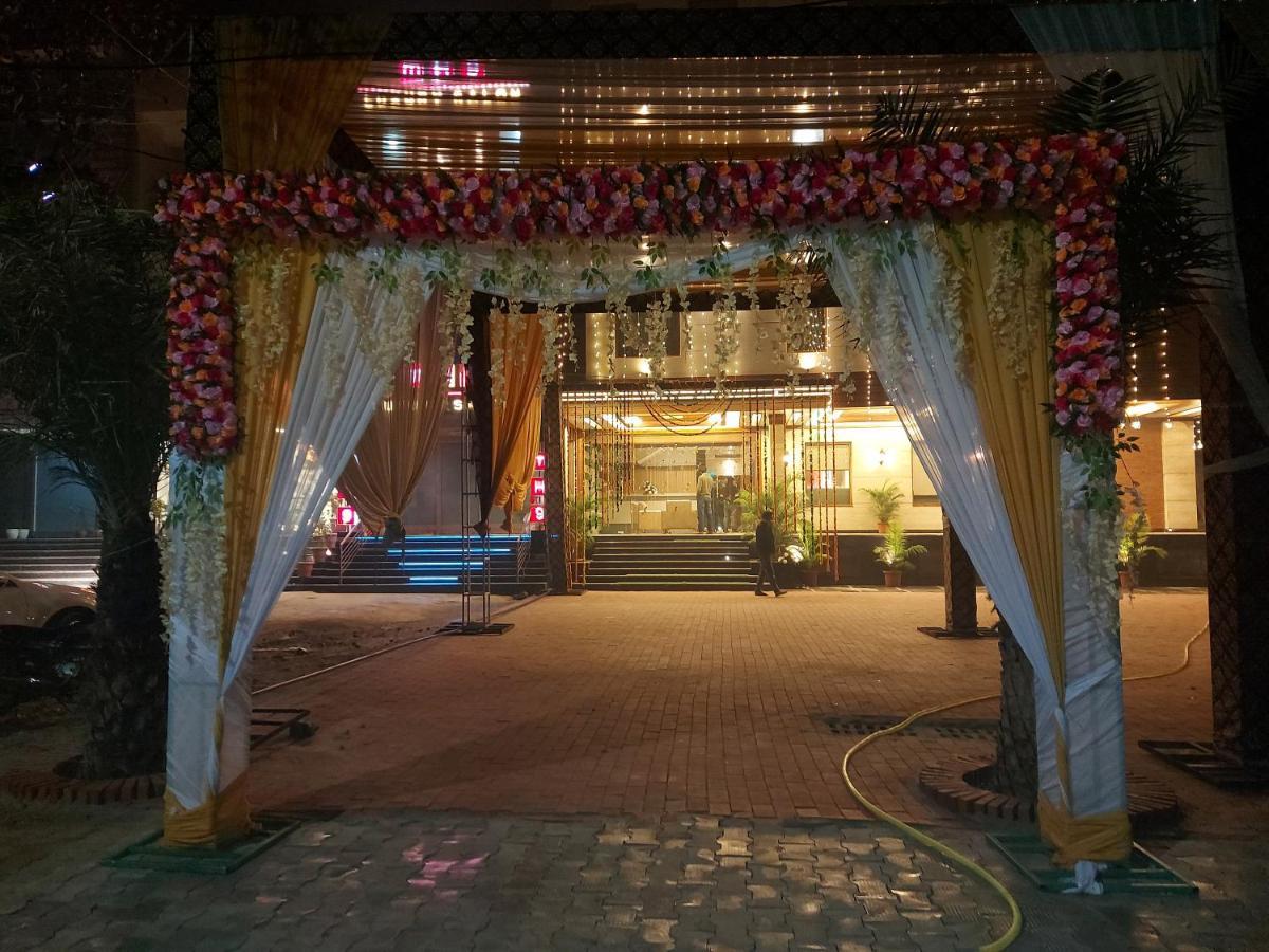 Hotel Endora Patiāla Zewnętrze zdjęcie